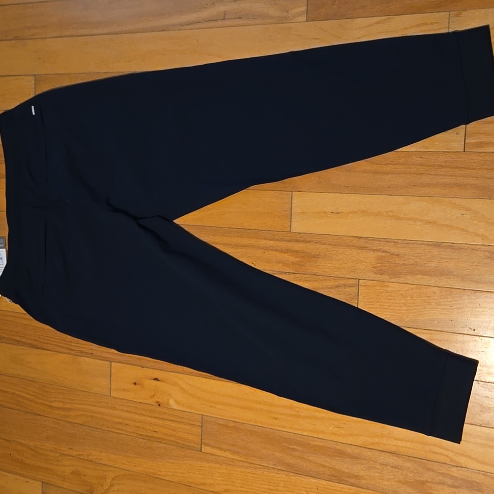 NWT Men's Vuori "Meta Jogger". Color Ink. Elastic Waist Large with a 30" Inseam. - Picture 12 of 16